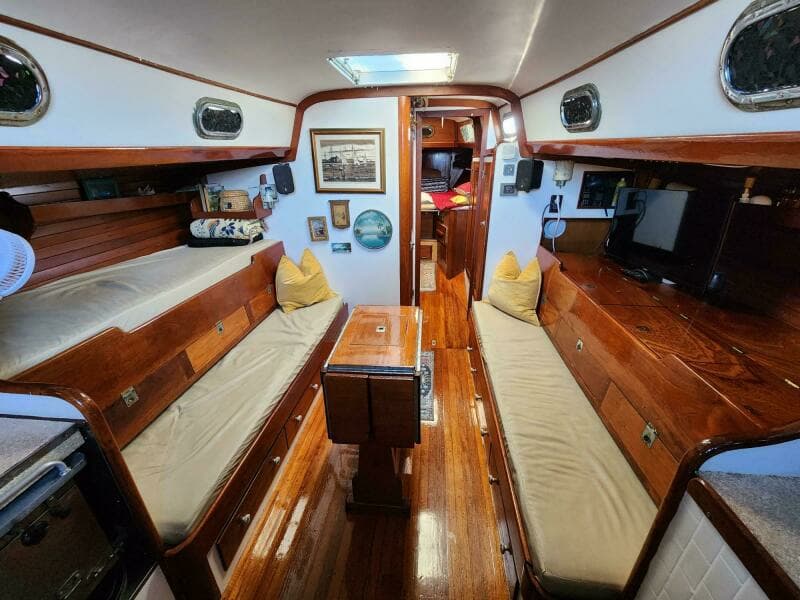 1961 Hinckley Bermuda 40