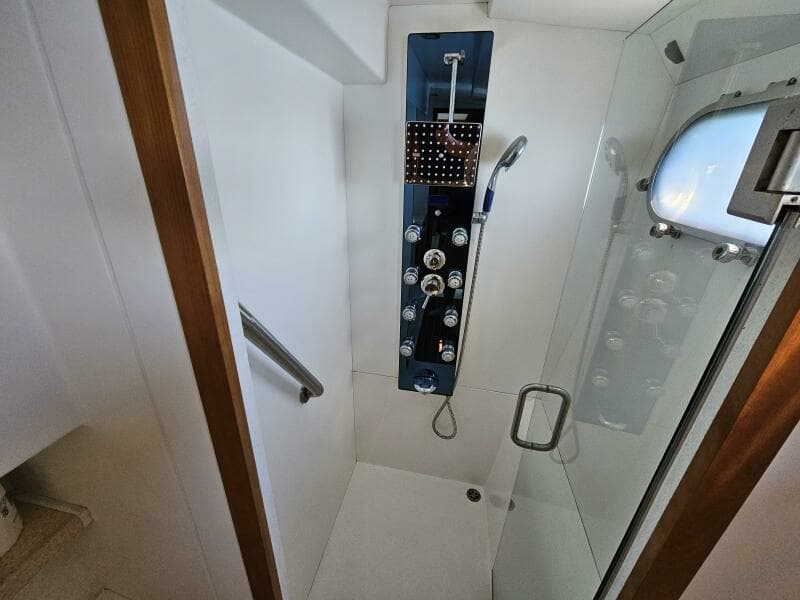 2012 Maine Cat Power Cat 47