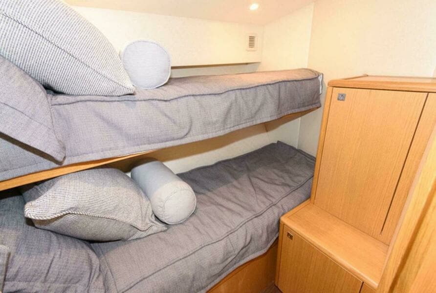 2015 Hatteras Express Sportfish