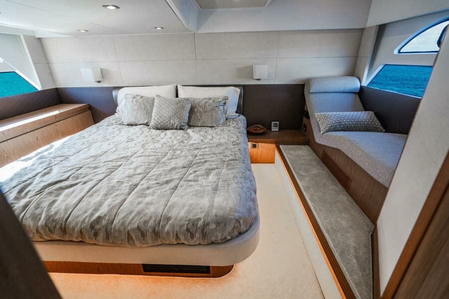 2016 Beneteau Gran Turismo 49