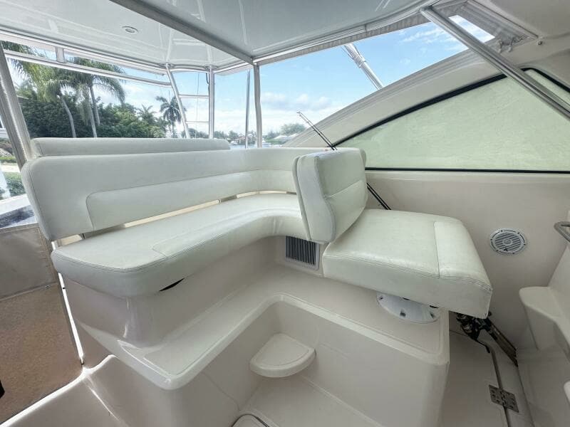 2011 Tiara Yachts 4300 Open
