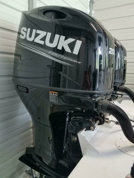 1988 Mako 261 Center Console