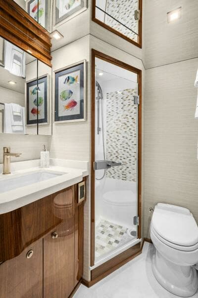 2022 Viking 75 Motor Yacht