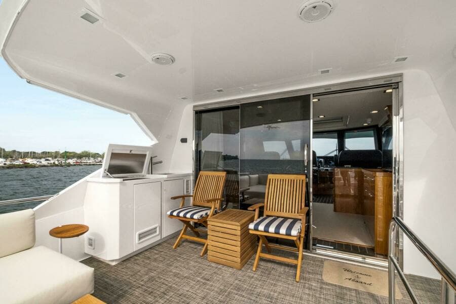 2022 Viking 75 Motor Yacht