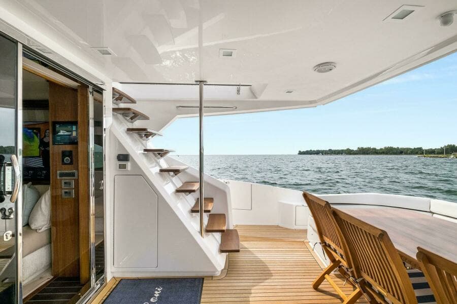 2022 Viking 75 Motor Yacht