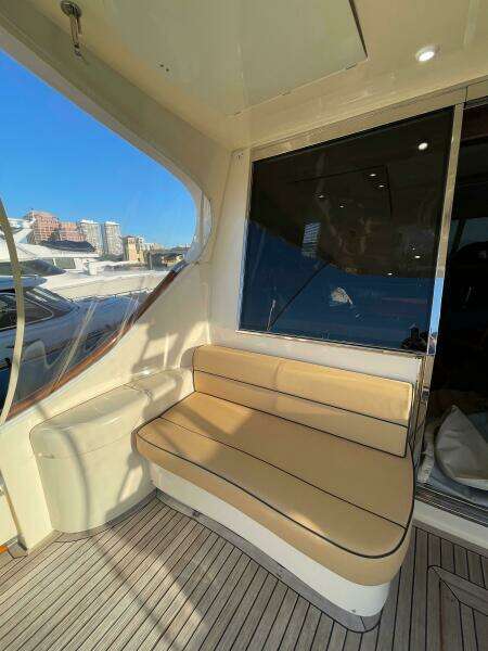 2006 Mochi Craft 74' Dolphin