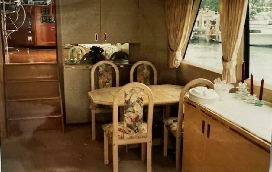 1990 Motor Yacht 70 Brata