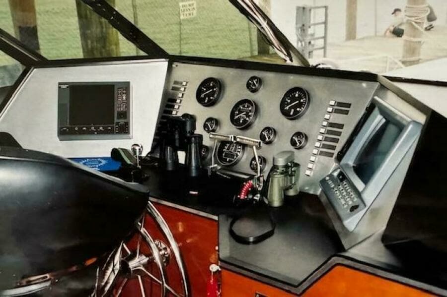 1990 Motor Yacht 70 Brata