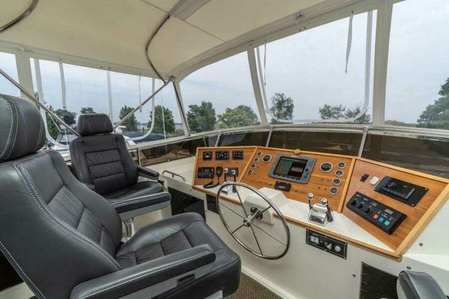 1986 Bertram 58 Flybridge Motor Yacht