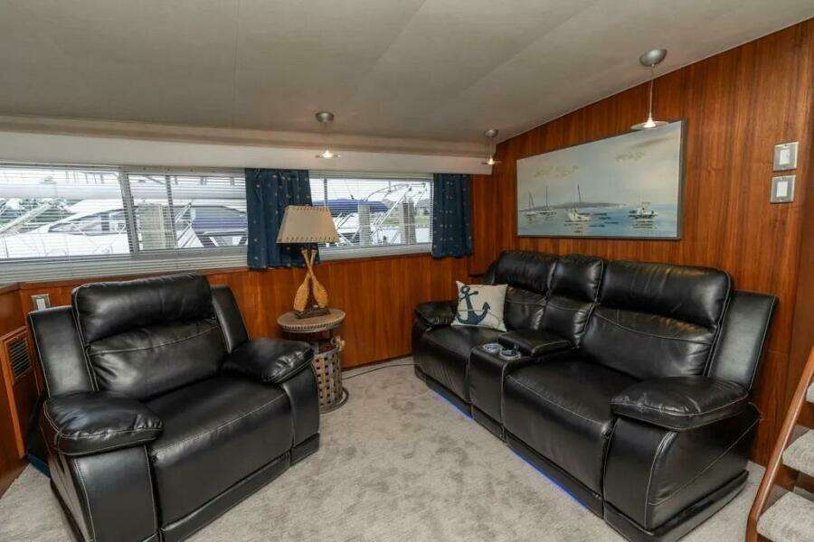 1986 Bertram 58 Flybridge Motor Yacht