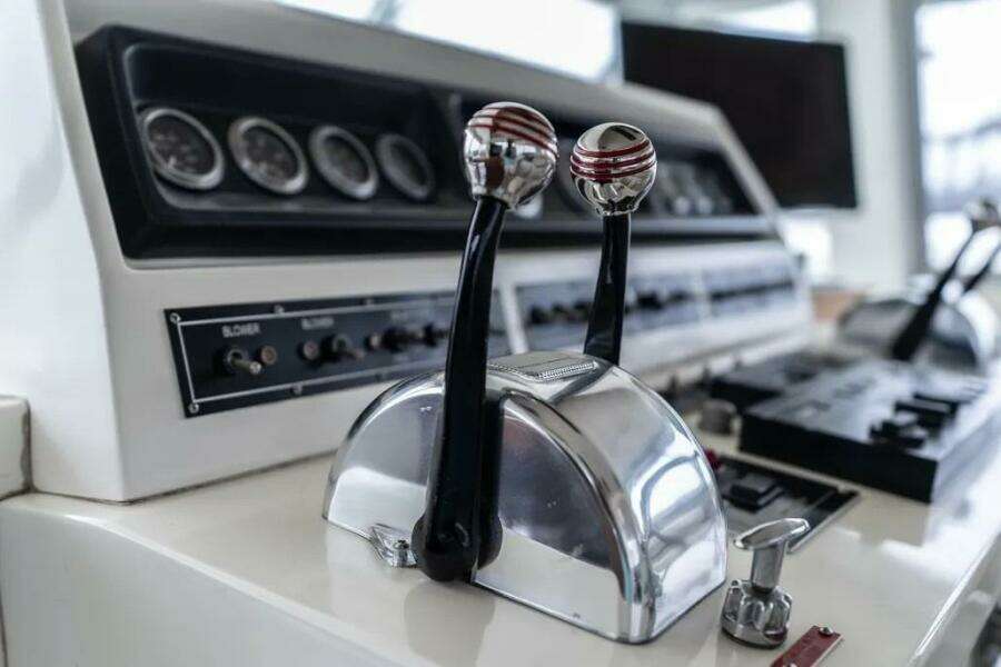 1986 Bertram 58 Flybridge Motor Yacht