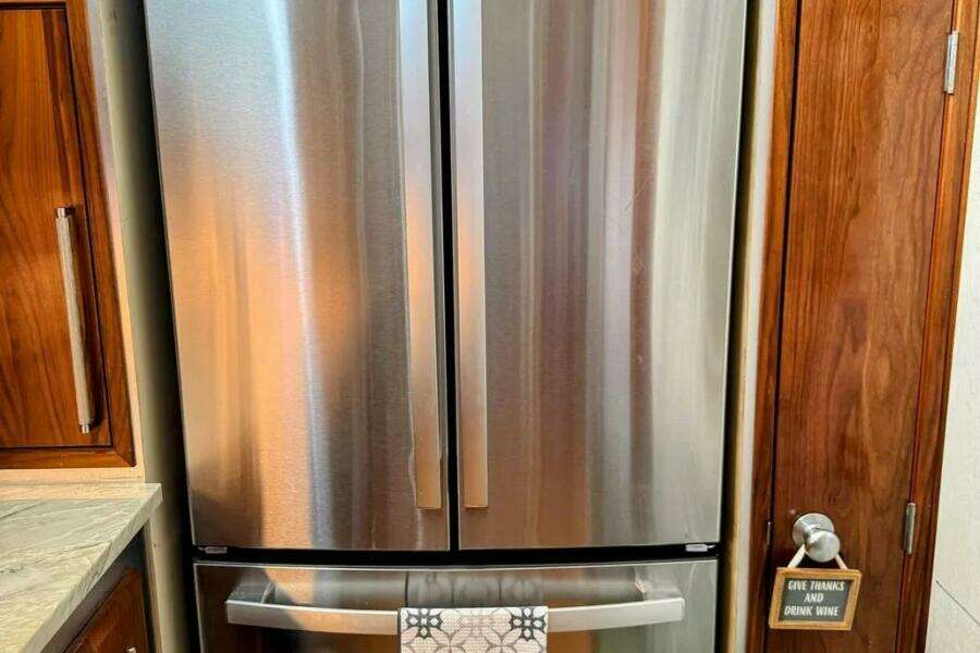 1986 Bertram 58 Flybridge Motor Yacht