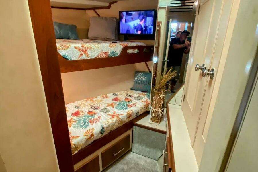 1986 Bertram 58 Flybridge Motor Yacht