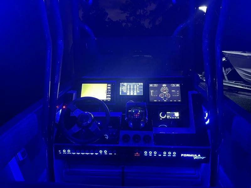 1996 Formula 382 SR-1