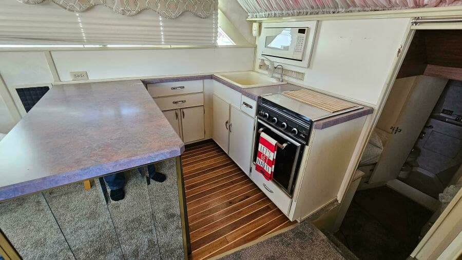 1971 Chris-Craft 47 Commander