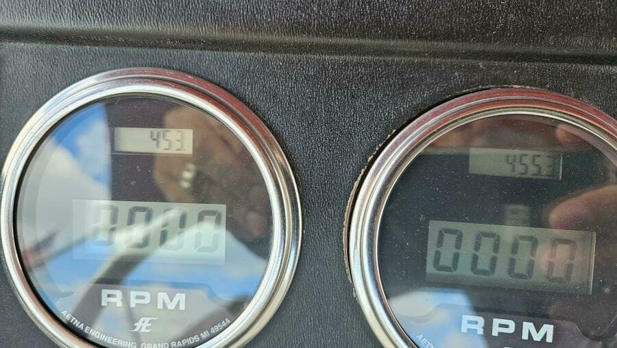 1971 Chris-Craft 47 Commander