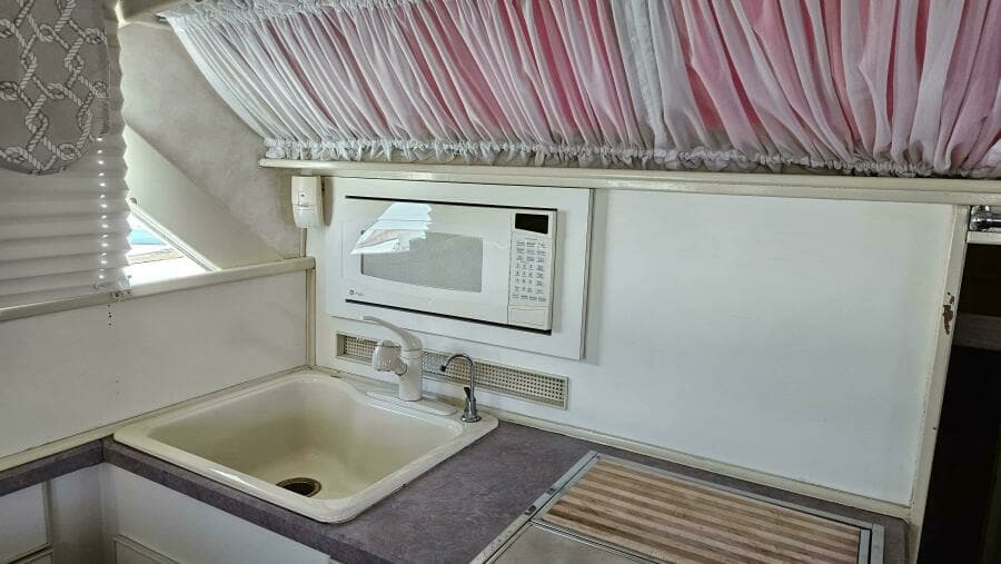 1971 Chris-Craft 47 Commander