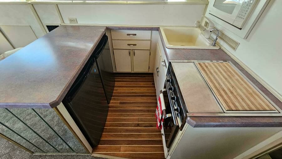 1971 Chris-Craft 47 Commander