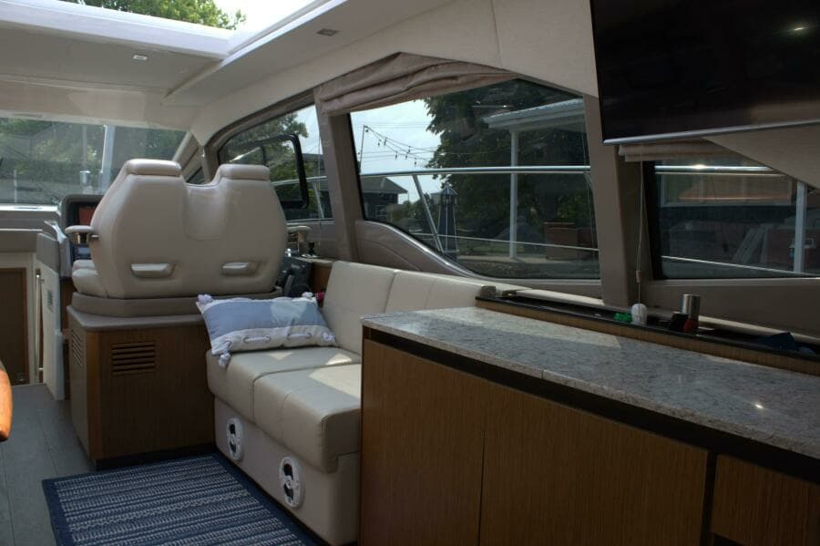 2017 Sea Ray 460 Sundancer