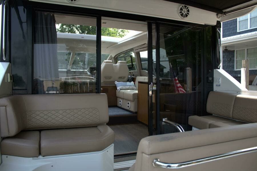 2017 Sea Ray 460 Sundancer