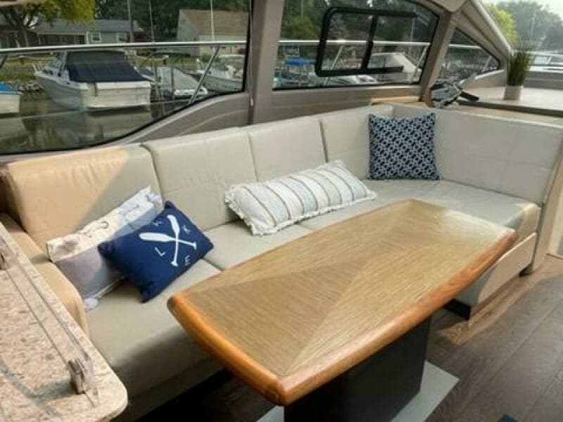 2017 Sea Ray 460 Sundancer