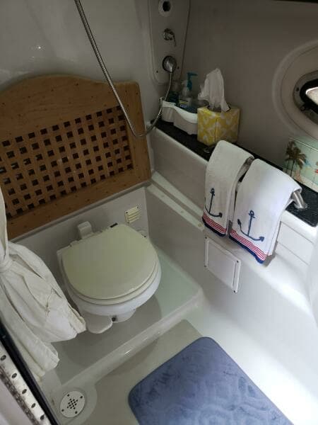 2008 Crownline 340 Cruiser