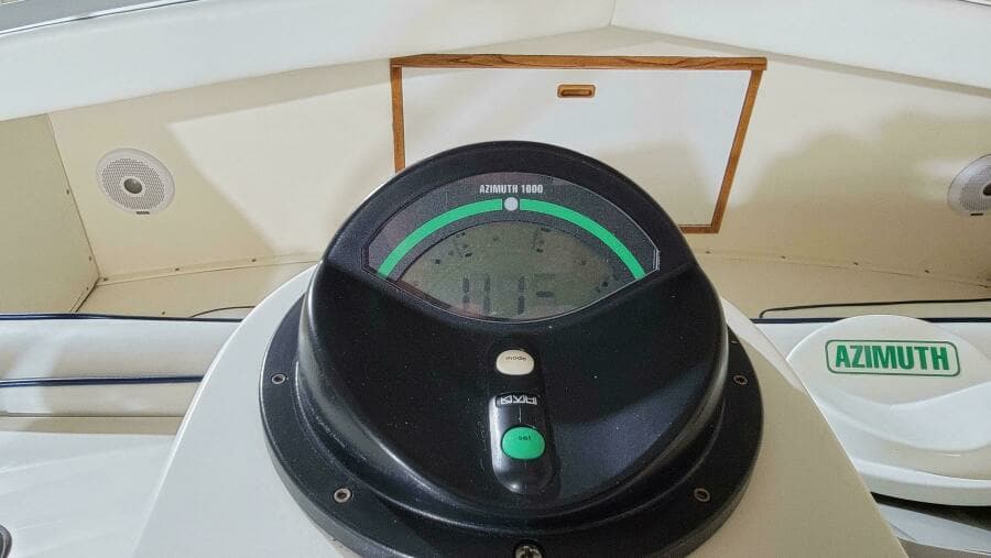 1983 Bertram 33 Flybridge Cruiser