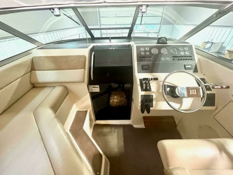 1988 Tiara Sport 310 Sport Cruiser