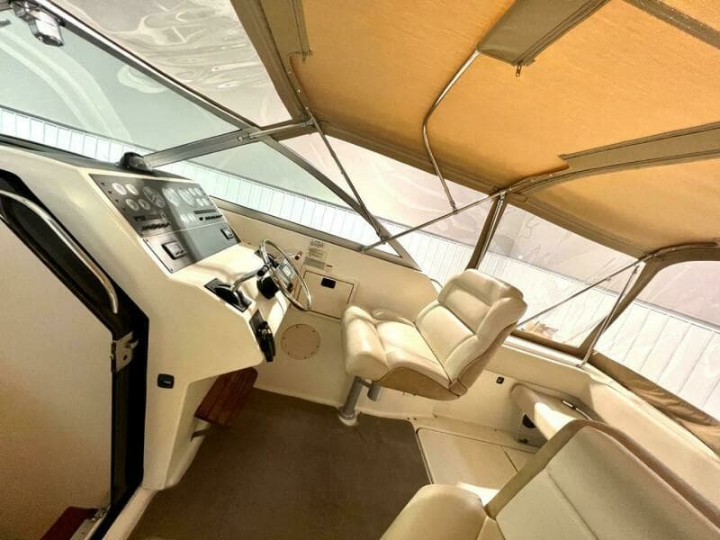 1988 Tiara Sport 310 Sport Cruiser