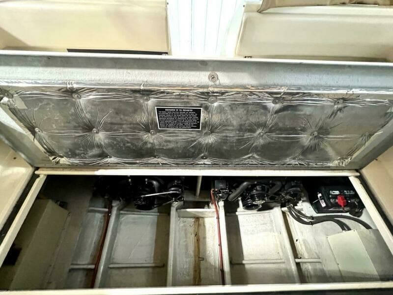 1988 Tiara Sport 310 Sport Cruiser