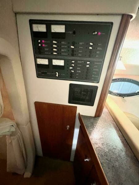 1988 Tiara Sport 310 Sport Cruiser