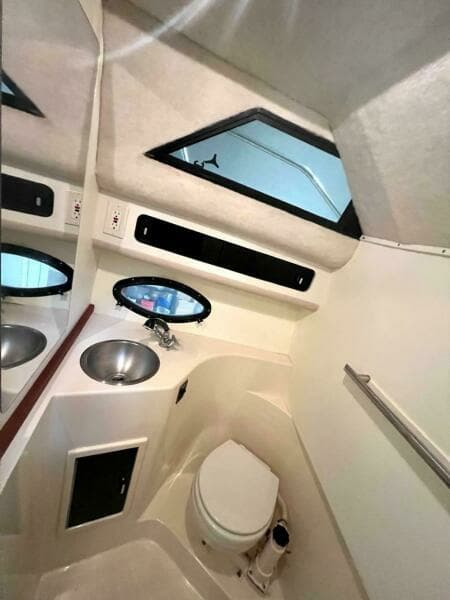 1988 Tiara Sport 310 Sport Cruiser