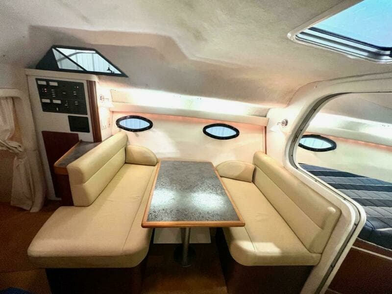 1988 Tiara Sport 310 Sport Cruiser