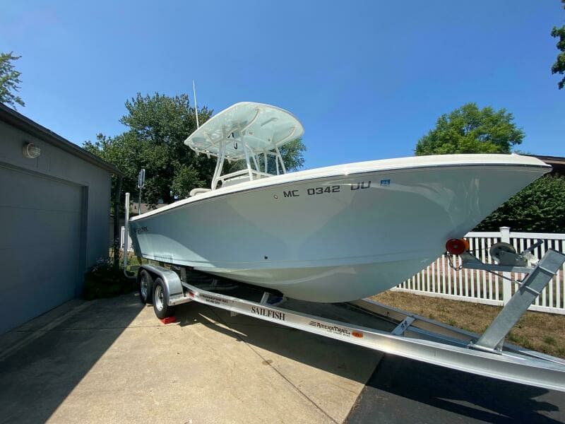 2022 Sailfish 220 Center Console