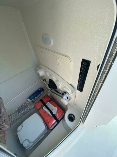 2022 Sailfish 220 Center Console