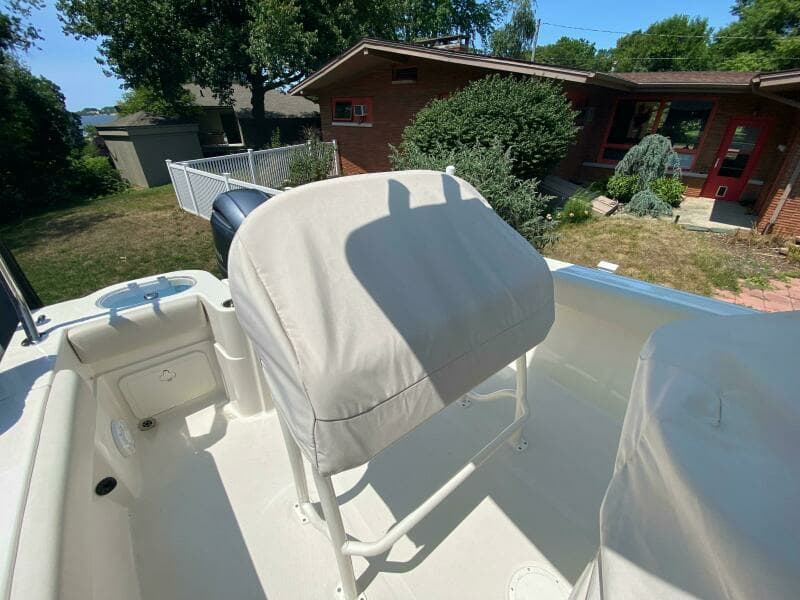 2022 Sailfish 220 Center Console