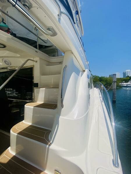 2006 Sea Ray 58 Sedan Bridge