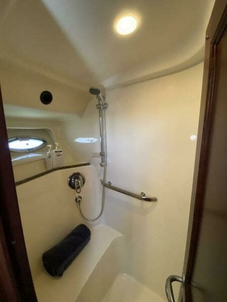 2006 Sea Ray 58 Sedan Bridge