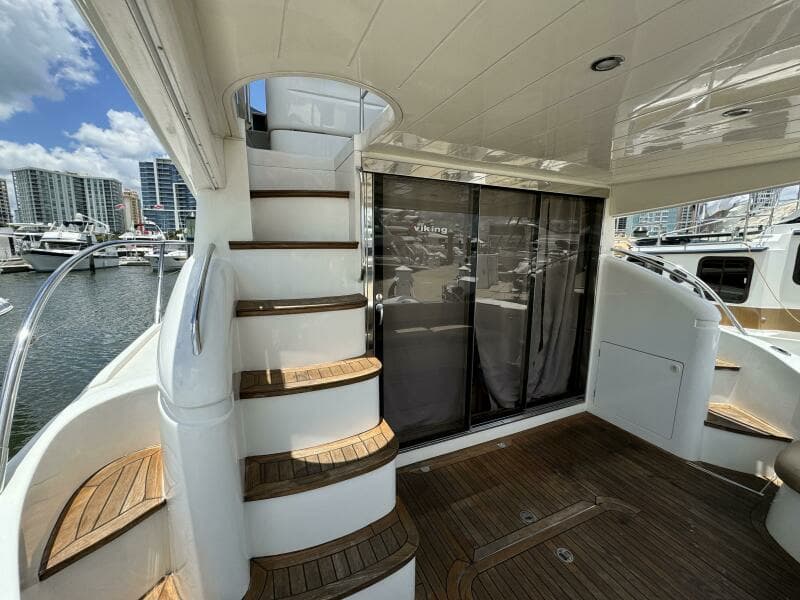 2001 Viking Princess 45 Flybridge