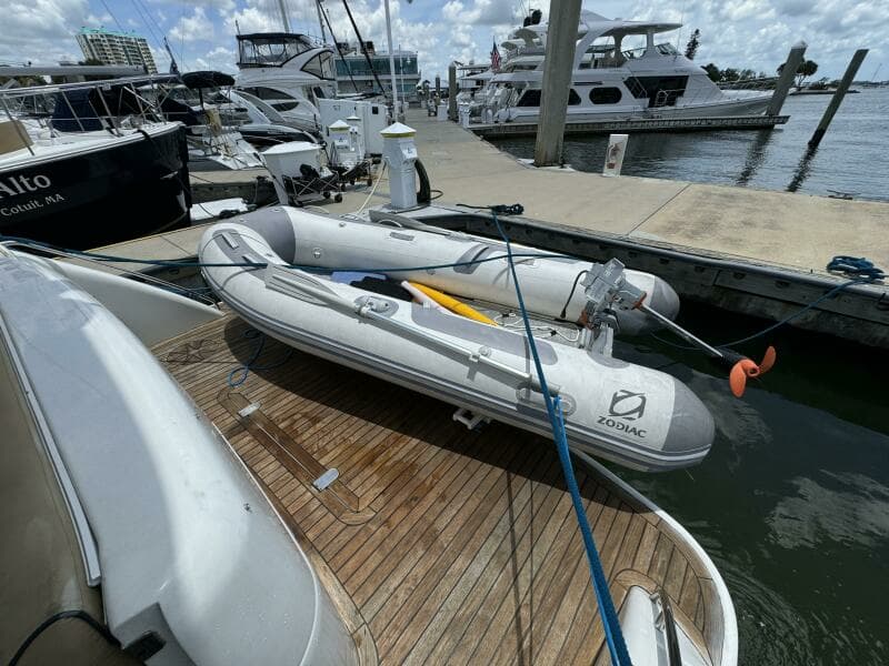 2001 Viking Princess 45 Flybridge