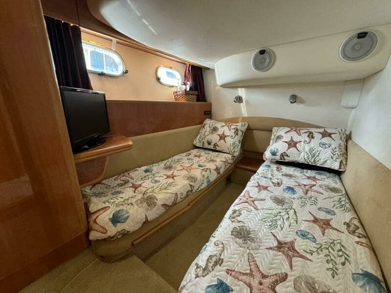 2001 Viking Princess 45 Flybridge