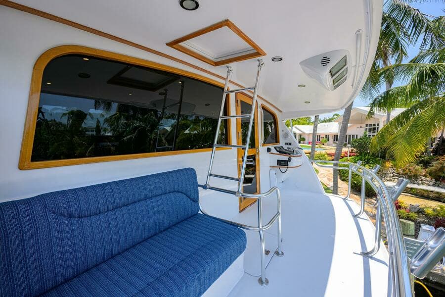 2004 Sea Force IX Enclosed Bridge