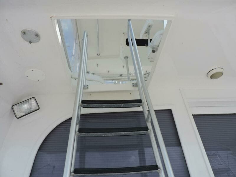 15 Upper Helm Ladder