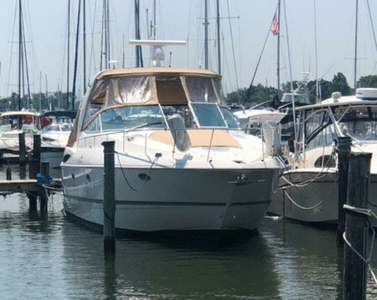 2007 Cruisers Yachts 370 Express