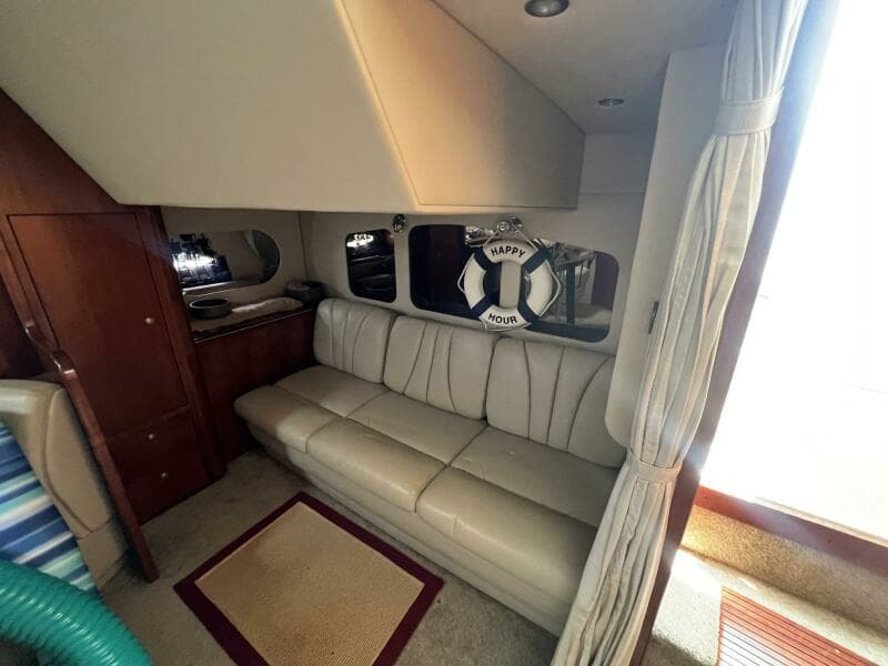 2007 Cruisers Yachts 370 Express