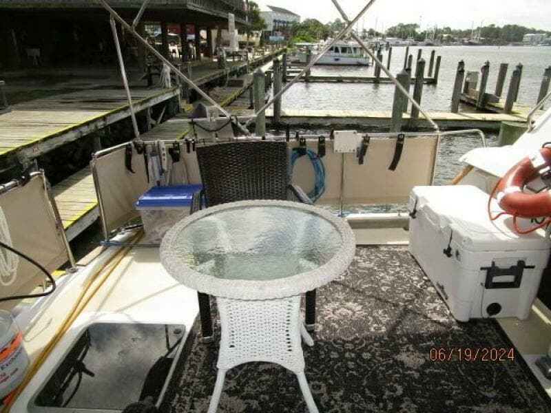 40' Mainship sundeck port