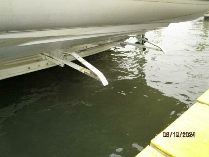 40' Mainship tender chocks