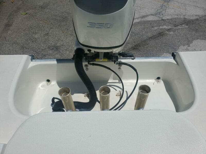 2003 Hydra-Sports 2400 Center Console