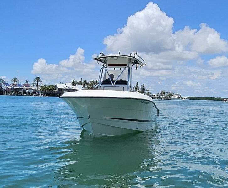 2003 Hydra-Sports 2400 Center Console