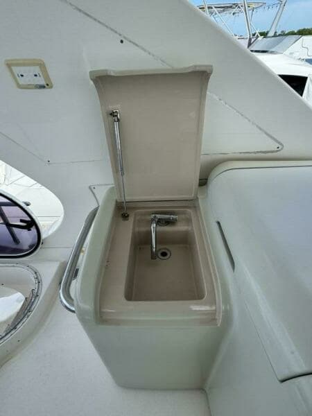 2013 Azimut 64 Fly
